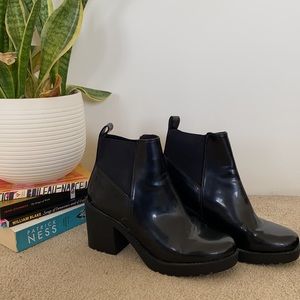 H&M Divided Boots! They are waterproof and sleek! Perfect for the rainy season:)